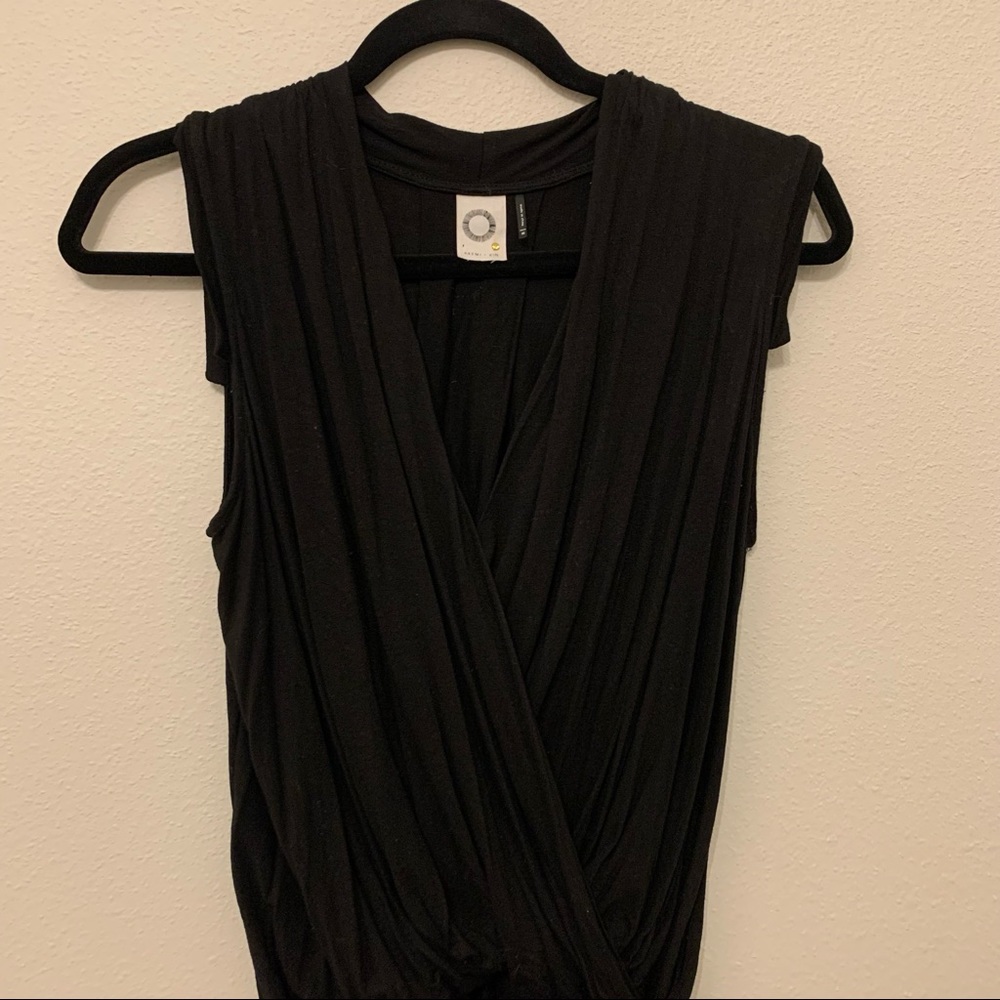 Akemi + Kin Tank Top - Picture 4 of 6